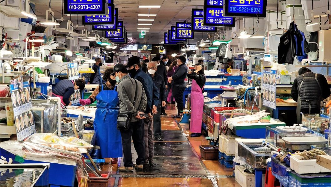 Gdzie zjeść w Seulu: Targ rybny Noryangjin - zdjęcie tytułowe