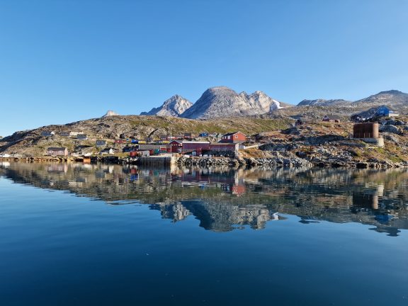 Atrakcje w Grenlandii Wschodniej: Osada Kuummiut - zdjęcie tytułowe