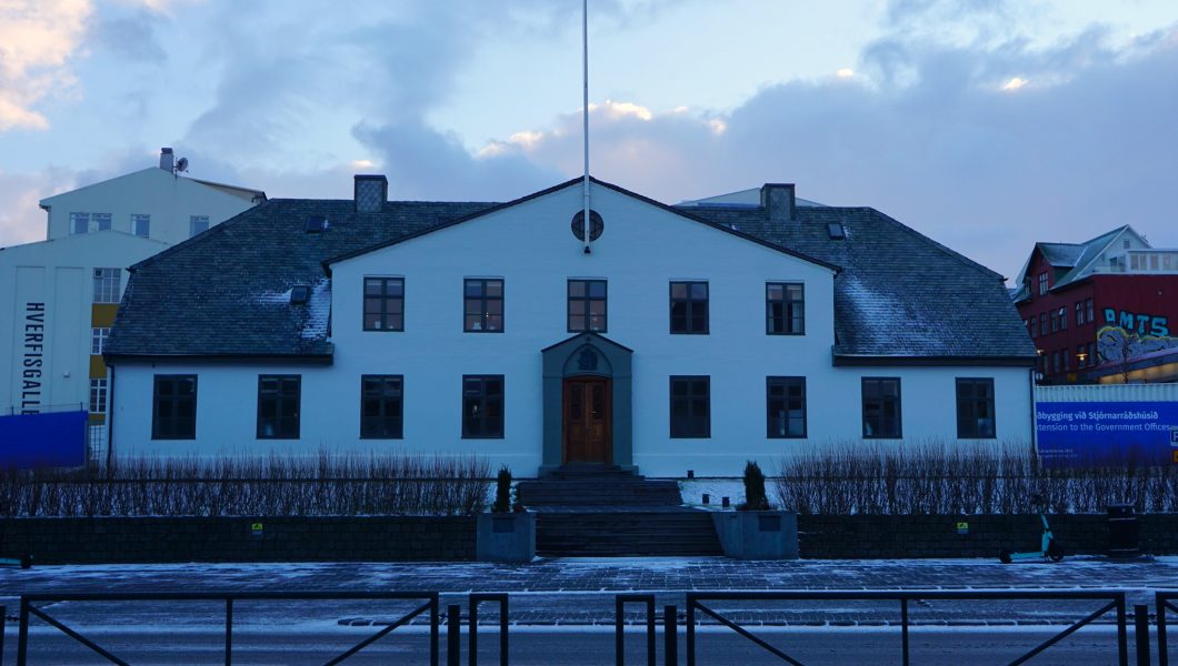 Atrakcje w Rejkiawiku: Kancelaria premiera w byłym więzieniu - zdjęcie tytułowe